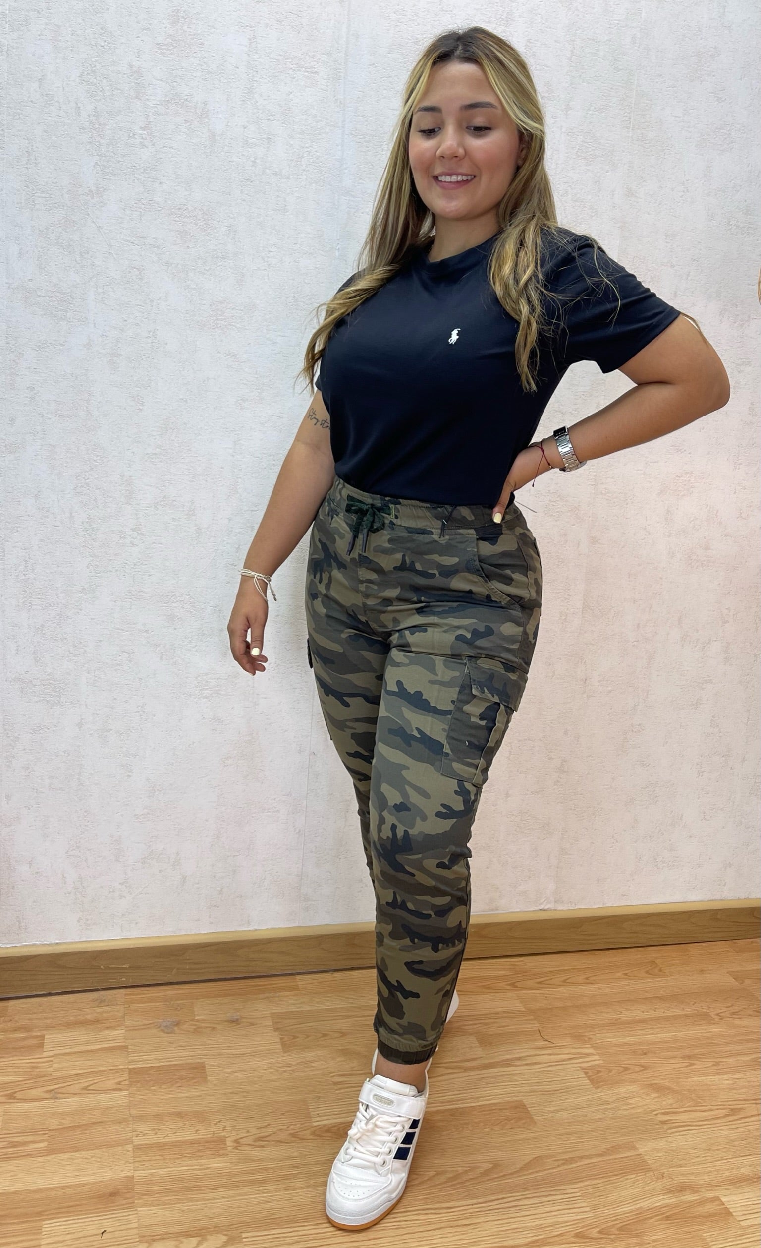 JOGGERS MILITAR DE MUJER