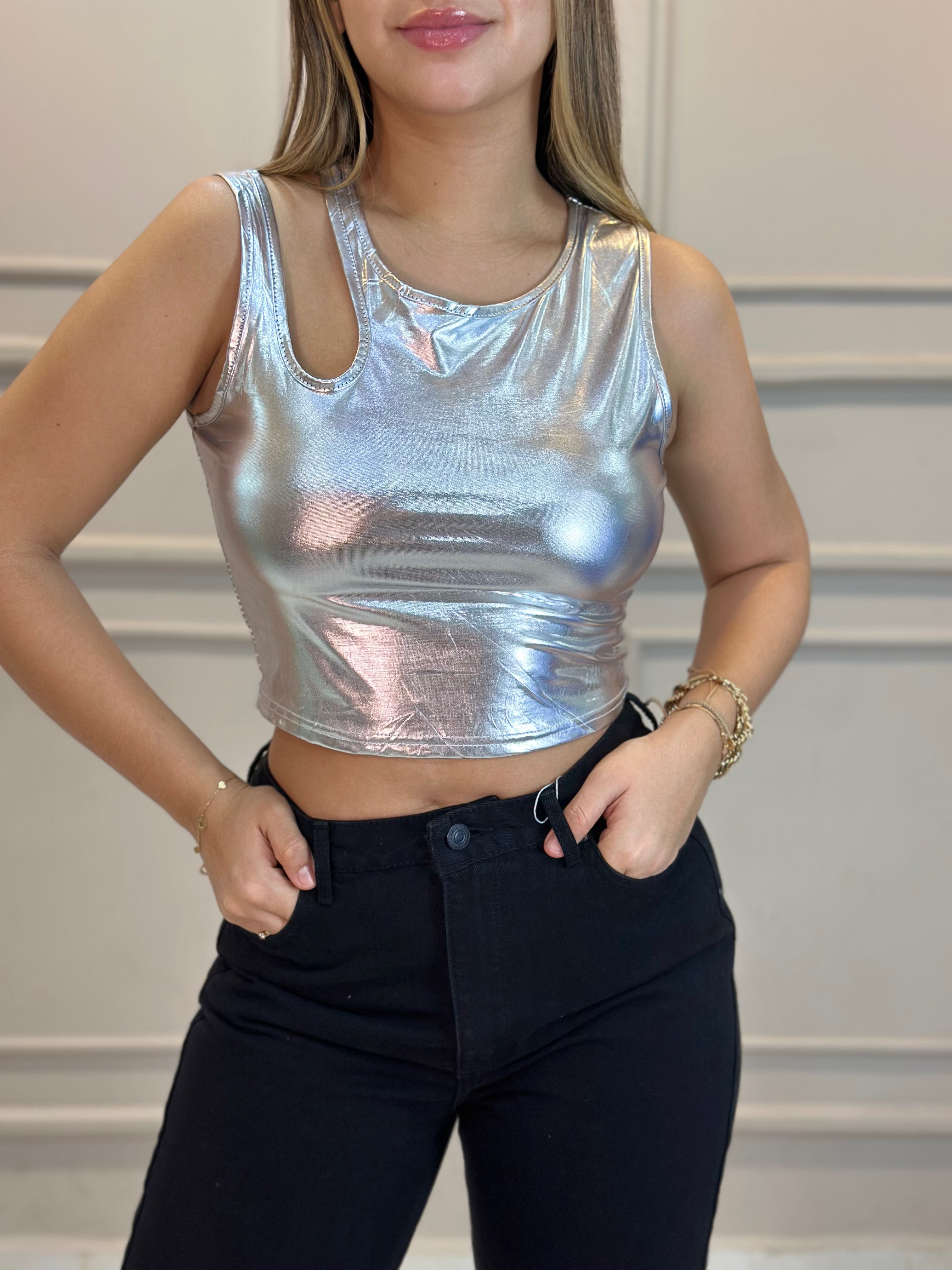 TOP MÓNICA