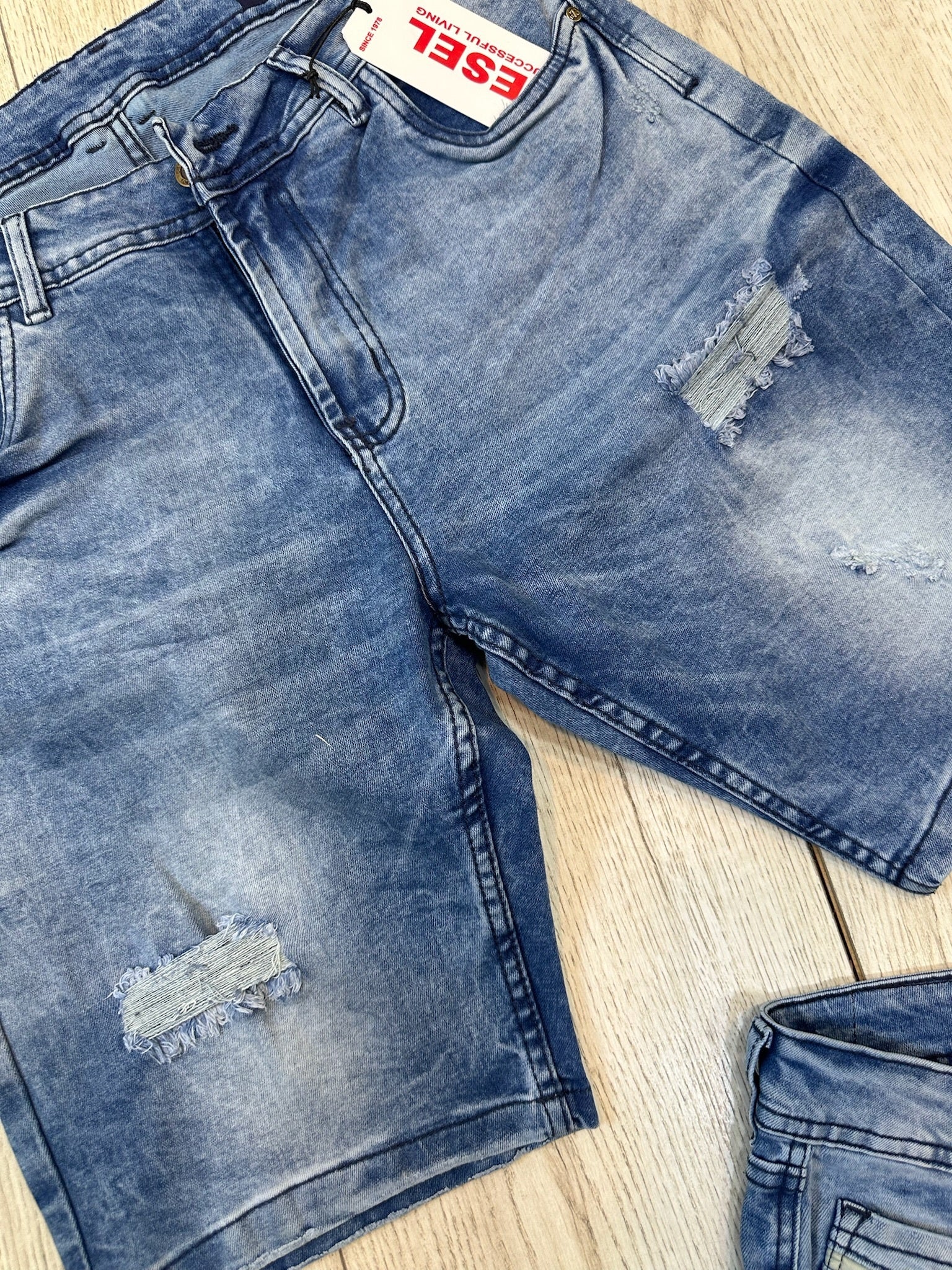 BERMUDA DENIMN