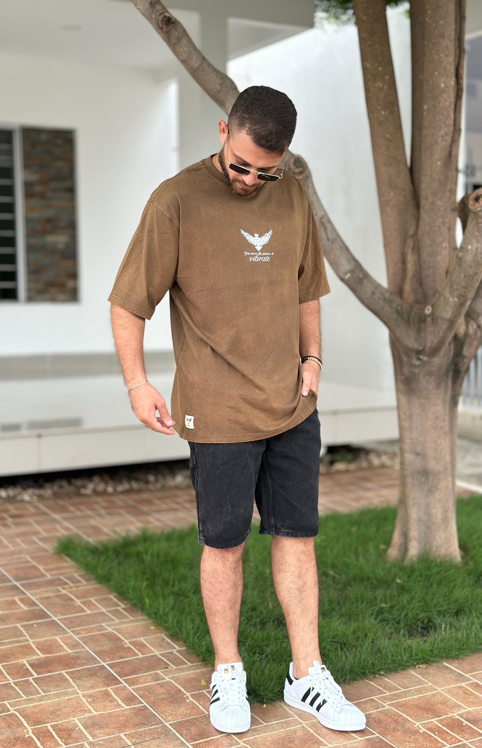 CAMISETA OVER VIBRAS