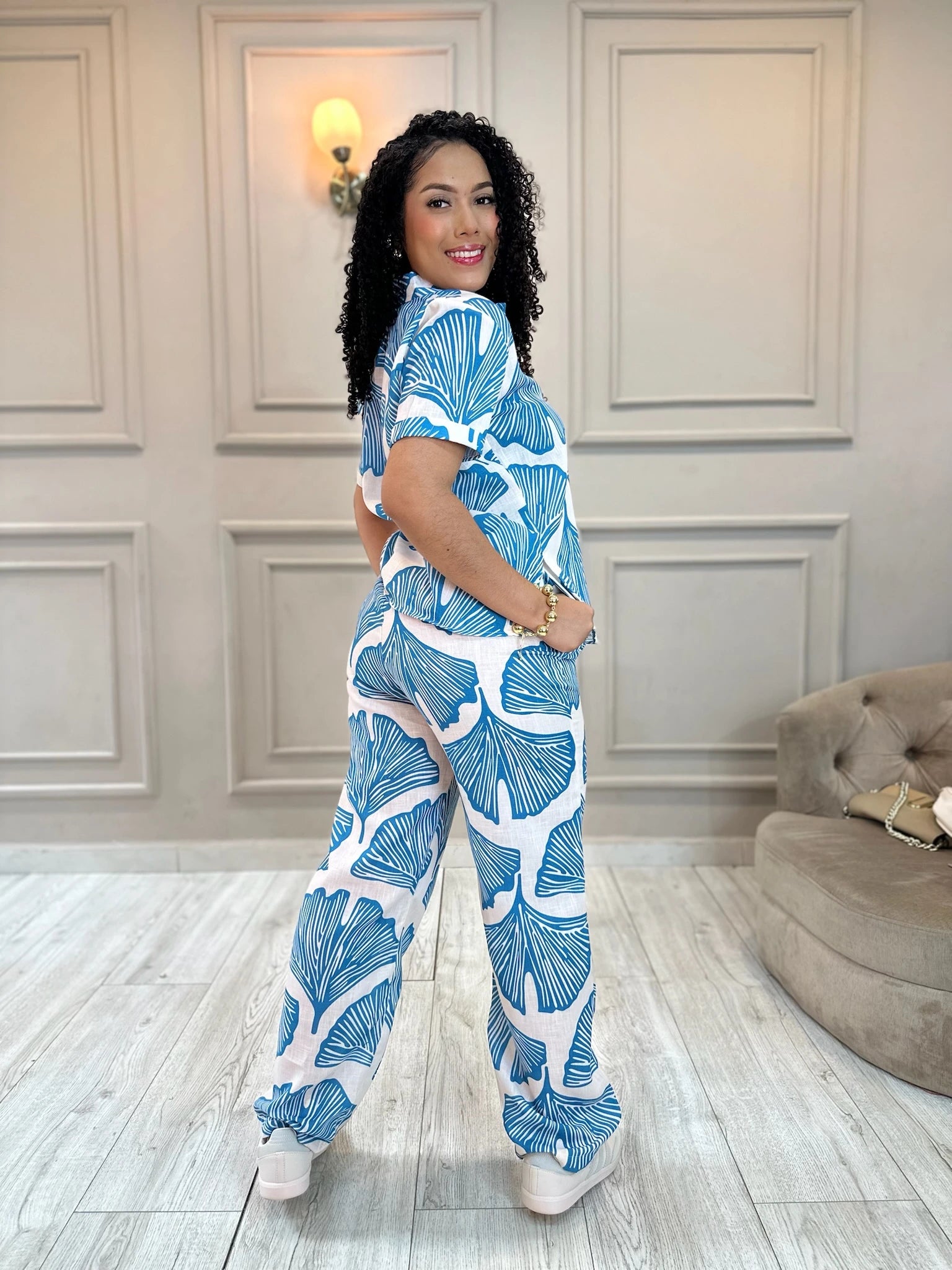 SET NOHELIA